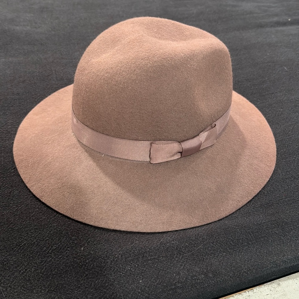 Old navy hat